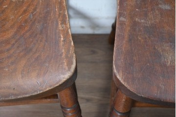 イギリスヴィンテージ　すっきりとしたシルエットのダイニングチェア4脚セット(R-090353)