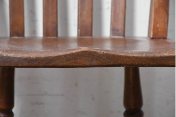 イギリスヴィンテージ　すっきりとしたシルエットのダイニングチェア4脚セット(R-090355)
