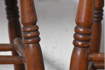 イギリスヴィンテージ　すっきりとしたシルエットのダイニングチェア2脚セット(R-090358)