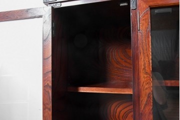 中古　美品　岩谷堂箪笥　重厚な木目と金具が存在感を放つサイドボード　(R-090362)