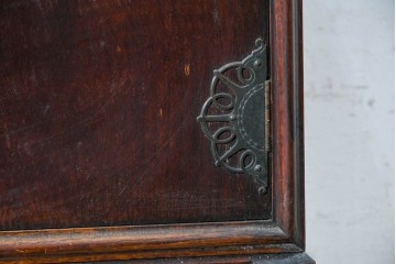 イギリスアンティーク　1900年頃　オーク材　透かし装飾の金具が素敵なサイドボード　(R-090366)