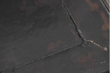 中国ヴィンテージ　アンティーク調　格子意匠の棚板が印象的な引き出し付き花台　(R-090369)