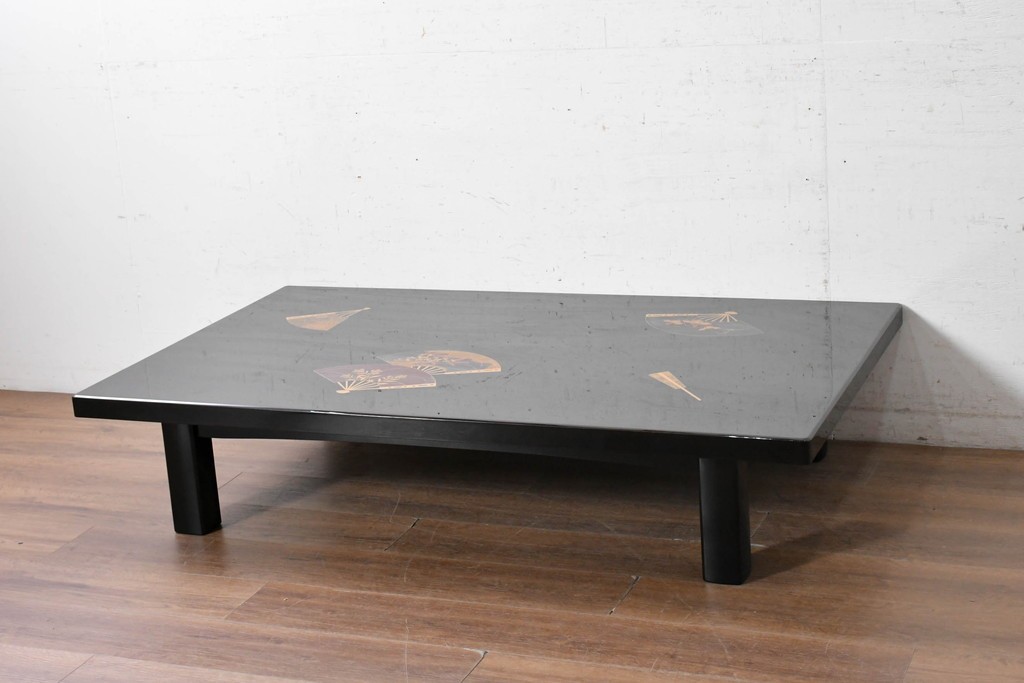 中古　美品　輪島塗　和の趣を楽しめる扇面文様の座卓　(R-090374)