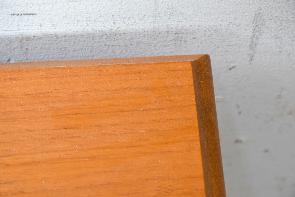 イギリスヴィンテージ　Sutcliffe furniture(サトクリフ・ファニチャー)　チーク材　スライド天板付きセンターテーブル　(R-090375)