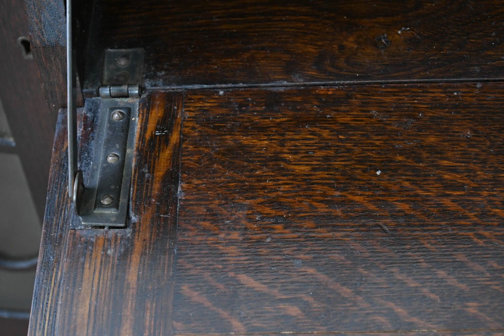 イギリスアンティーク　1920年頃　オーク材　花模様のガラス扉が可愛らしいサイドバイサイドビューローブックケース　(R-090378)