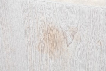 《天板取り付け加工費込み》　中古　本場「純」会津桐使用の高級品　中沢和夫作　優美な金具が上品な加茂総桐箪笥　(R-090386)