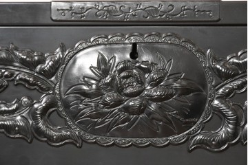 和製ヴィンテージ　美品　希少カラー!!　シックな黒漆塗りが美しい仙台箪笥　(R-090394)