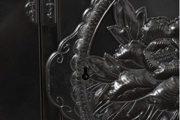 和製ヴィンテージ　美品　希少カラー!!　シックな黒漆塗りが美しい仙台箪笥　(R-090394)
