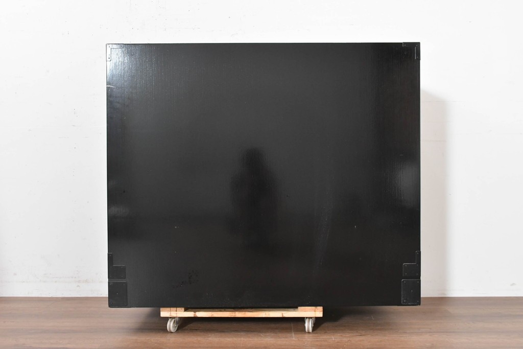 和製ヴィンテージ　美品　希少カラー!!　シックな黒漆塗りが美しい仙台箪笥　(R-090394)