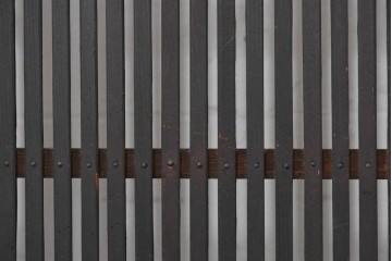 和製アンティーク　明治期　味わい深い木味が魅力の格子入り衝立　(R-090395)
