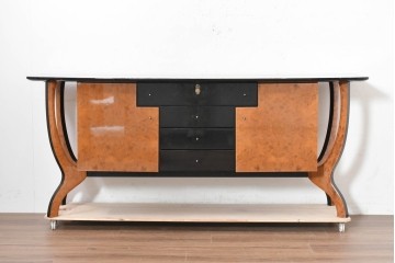 中古　スペイン　Muebles Madima(ムエブレス・マディマ)　バーズアイ　優美な気品を放つモダンデザインのサイドボード　(R-090396)