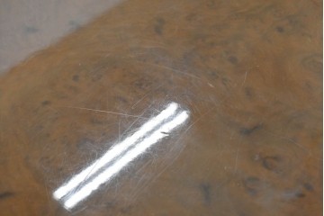 中古　スペイン　Muebles Madima(ムエブレス・マディマ)　バーズアイ　優美な気品を放つモダンデザインのサイドボード　(R-090396)