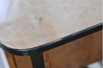 中古　スペイン　Muebles Madima(ムエブレス・マディマ)　バーズアイ　優美な気品を放つモダンデザインのサイドボード　(R-090396)
