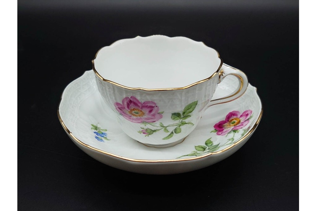 ドイツ製　Meissen(マイセン)　ベーシックフラワー　一つ花デザイン　繊細な花絵が美しいカップ&ソーサー6客セット　外箱付き　(R-090399)