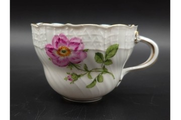 ドイツ製　Meissen(マイセン)　ベーシックフラワー　一つ花デザイン　繊細な花絵が美しいカップ&ソーサー6客セット　外箱付き　(R-090399)
