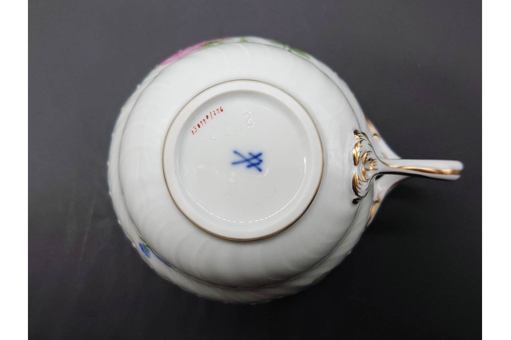 ドイツ製　Meissen(マイセン)　ベーシックフラワー　一つ花デザイン　繊細な花絵が美しいカップ&ソーサー6客セット　外箱付き　(R-090399)