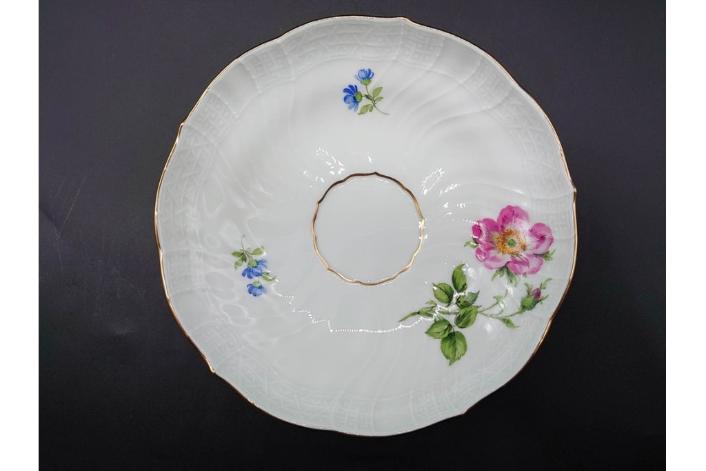 ドイツ製　Meissen(マイセン)　ベーシックフラワー　一つ花デザイン　繊細な花絵が美しいカップ&ソーサー6客セット　外箱付き　(R-090399)