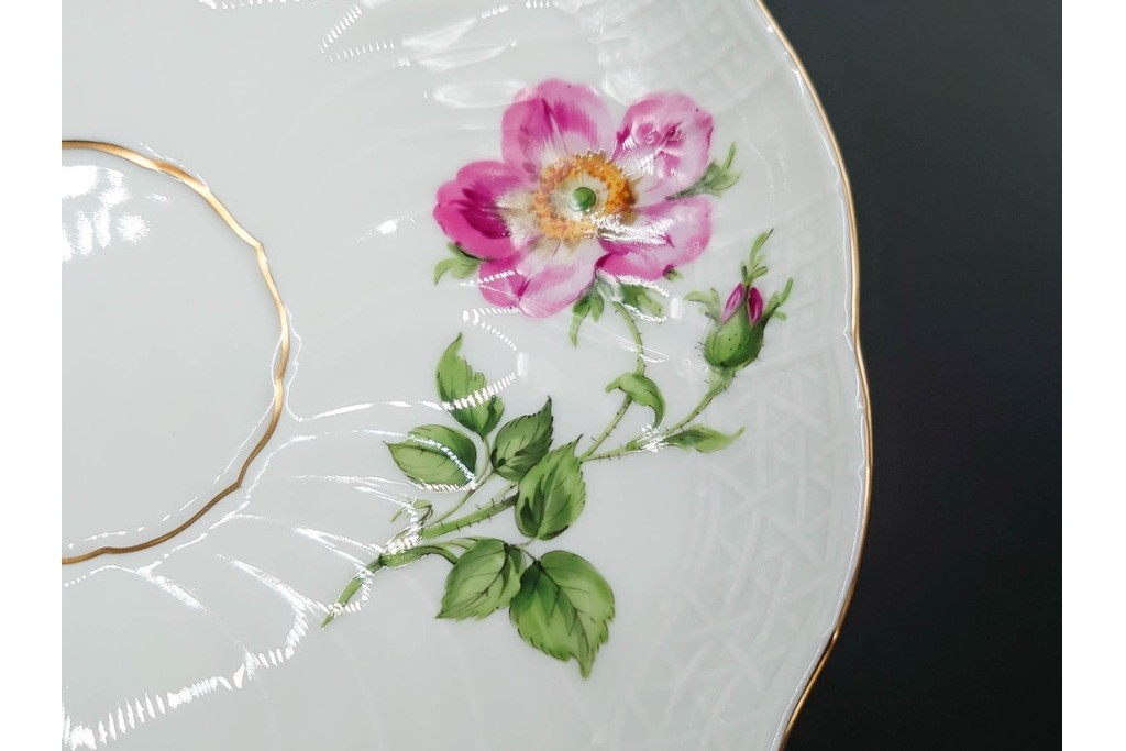 ドイツ製　Meissen(マイセン)　ベーシックフラワー　一つ花デザイン　繊細な花絵が美しいカップ&ソーサー6客セット　外箱付き　(R-090399)