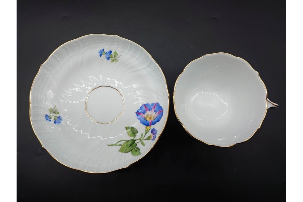ドイツ製　Meissen(マイセン)　ベーシックフラワー　一つ花デザイン　繊細な花絵が美しいカップ&ソーサー6客セット　外箱付き　(R-090399)