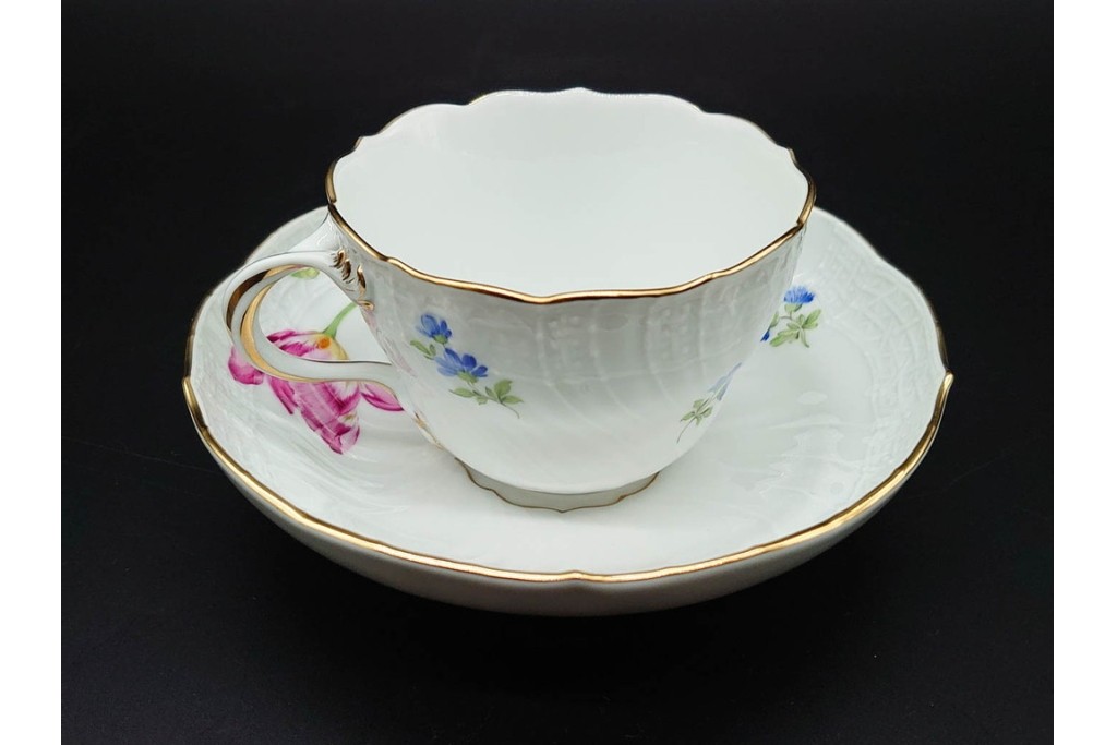 ドイツ製　Meissen(マイセン)　ベーシックフラワー　一つ花デザイン　繊細な花絵が美しいカップ&ソーサー6客セット　外箱付き　(R-090399)