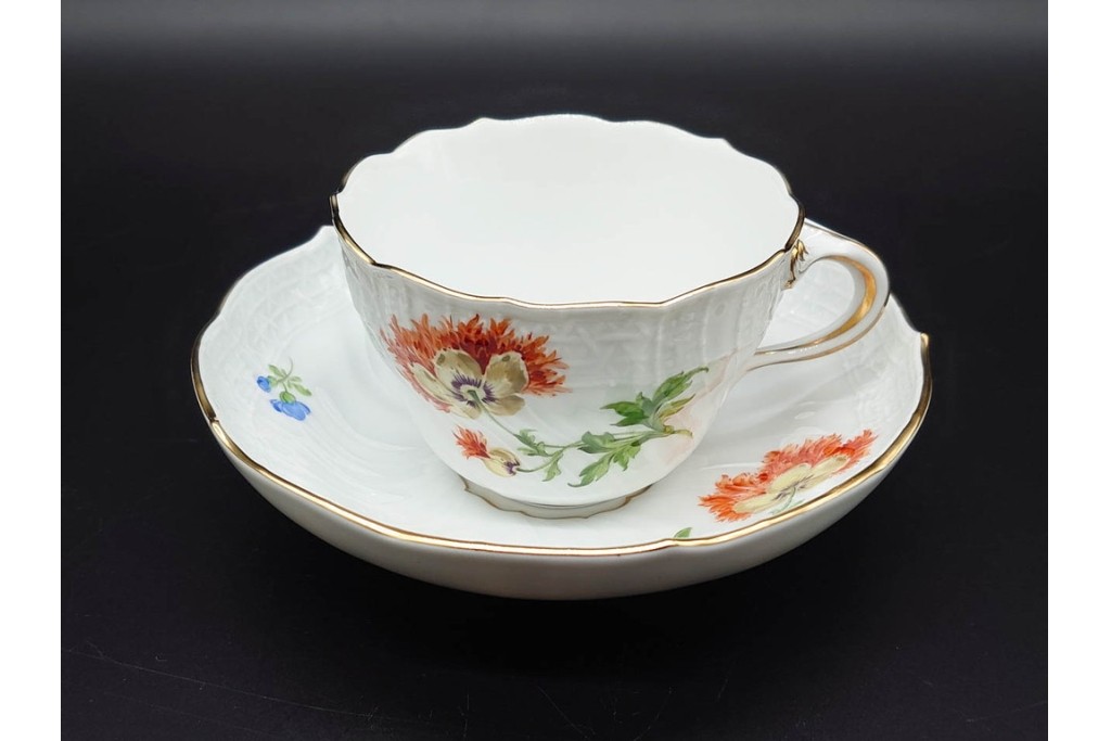 ドイツ製　Meissen(マイセン)　ベーシックフラワー　一つ花デザイン　繊細な花絵が美しいカップ&ソーサー6客セット　外箱付き　(R-090399)