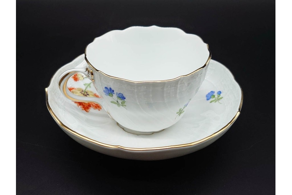 ドイツ製　Meissen(マイセン)　ベーシックフラワー　一つ花デザイン　繊細な花絵が美しいカップ&ソーサー6客セット　外箱付き　(R-090399)