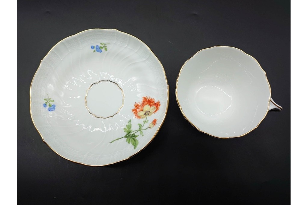 ドイツ製　Meissen(マイセン)　ベーシックフラワー　一つ花デザイン　繊細な花絵が美しいカップ&ソーサー6客セット　外箱付き　(R-090399)
