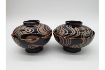 輪島塗　金井日華堂造(金井武助)　木製　漆器　優美な流水蒔絵吸物椀5点セット　共箱付き　(R-090401)