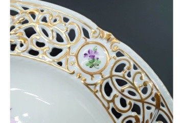 ハンガリー　HEREND(ヘレンド)　花絵　華やかなオープンワークプレート　(R-090412)