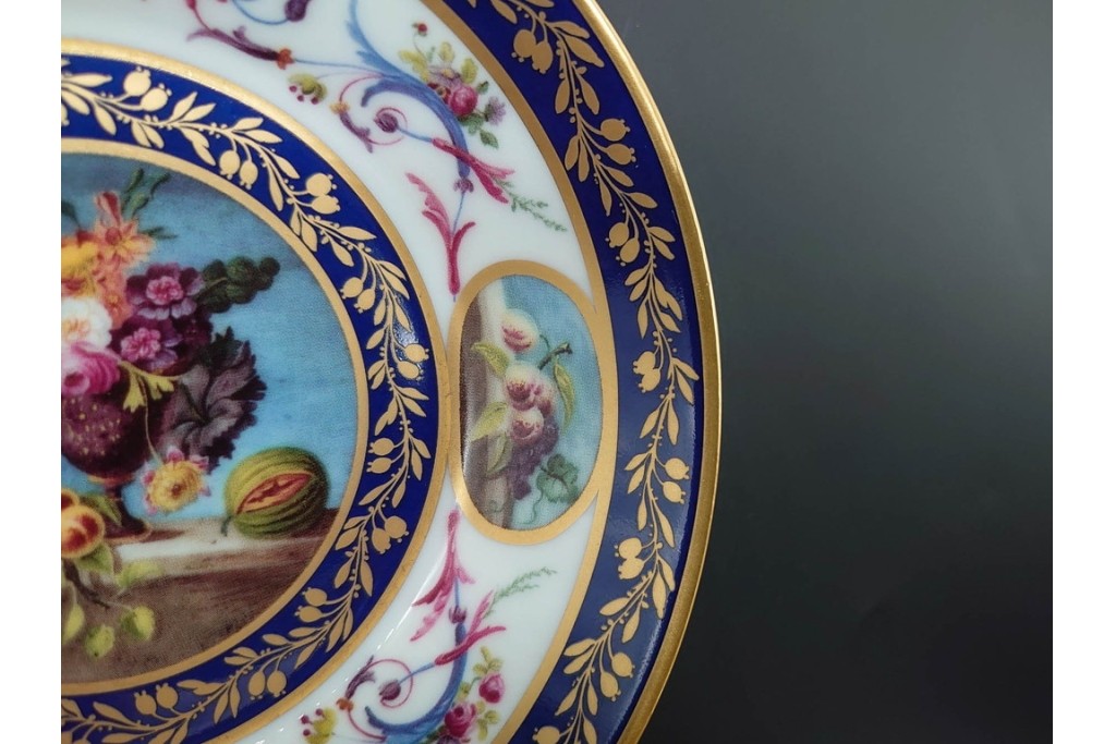 フランス　ROYALE LIMOGES(ロワイヤル リモージュ)　気品漂うカップ&ソーサー　(R-090414)