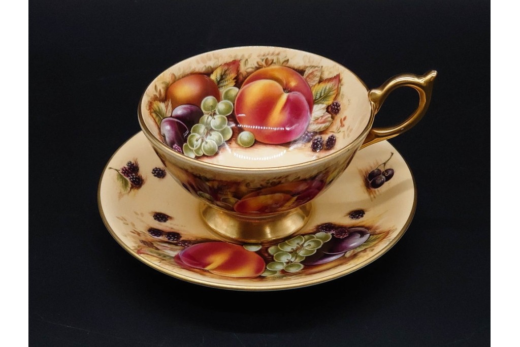 イギリス　AYNSLEY(エインズレイ)　オーチャードゴールド　華やかなカップ&ソーサー2点セット　(R-090415)