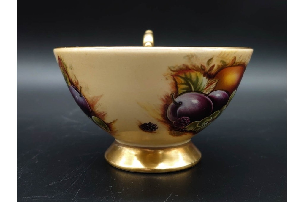 イギリス　AYNSLEY(エインズレイ)　オーチャードゴールド　華やかなカップ&ソーサー2点セット　(R-090415)