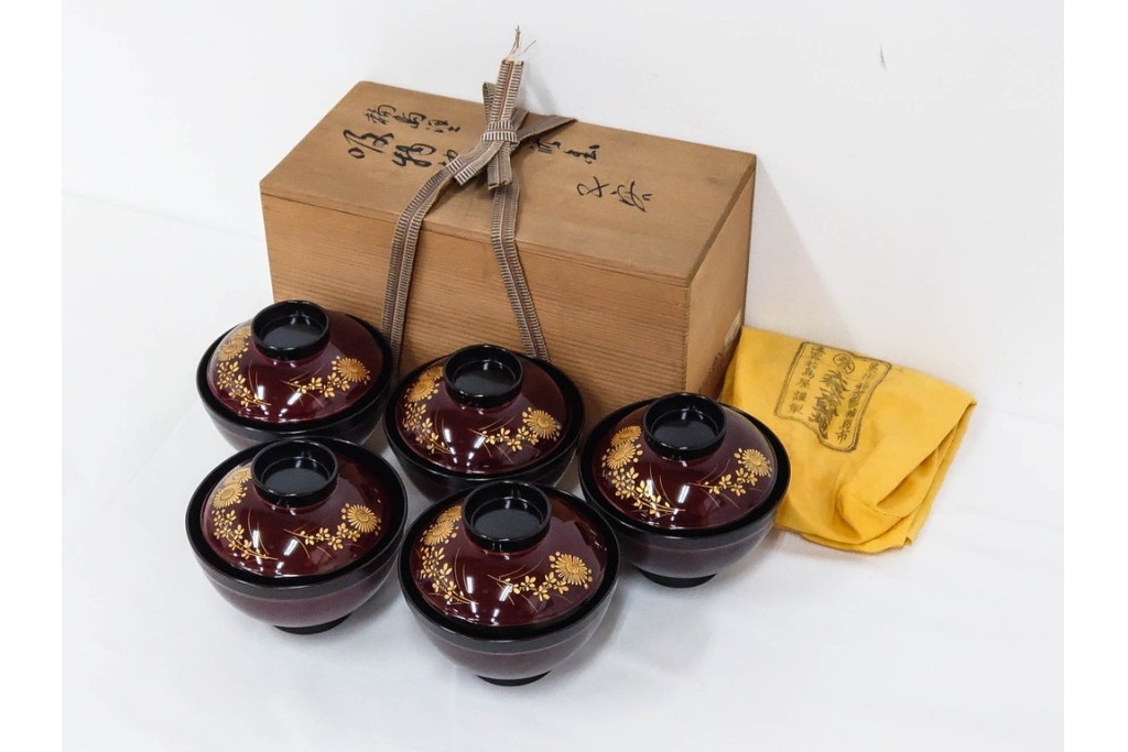 輪島塗　若島量平作　木製　漆器　蒔絵による菊文が華やかな吸物椀5点セット　共箱付き　(R-090419)