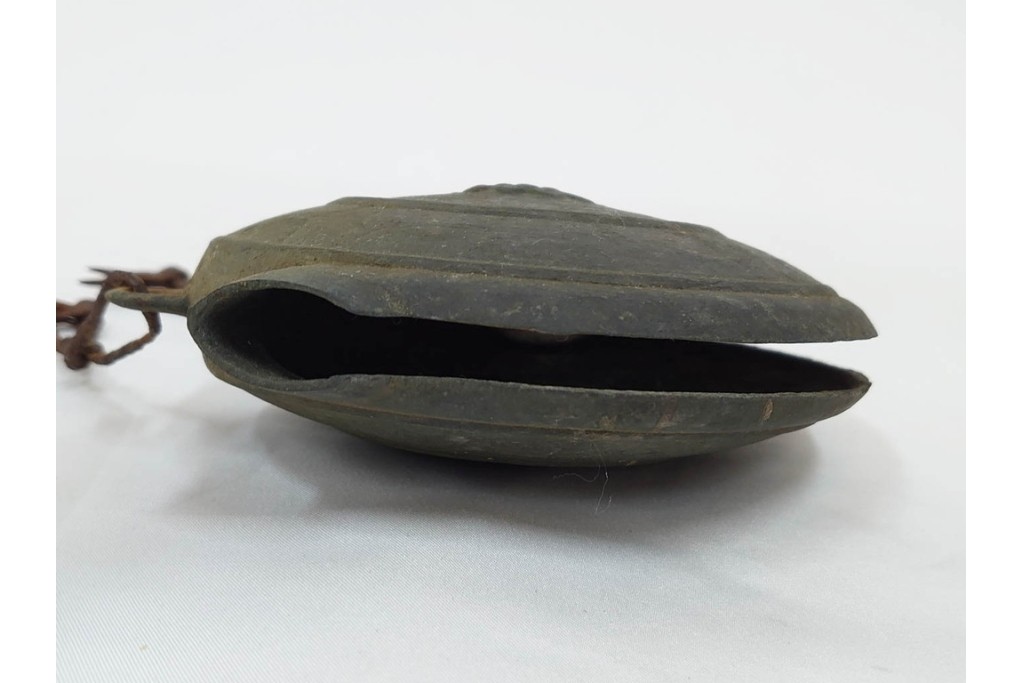 時代物　1点に阿部忠右衛門の銘あり　重厚な趣の鰐口3点セット　(R-090422)