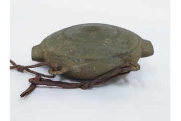 時代物　1点に阿部忠右衛門の銘あり　重厚な趣の鰐口3点セット　(R-090422)