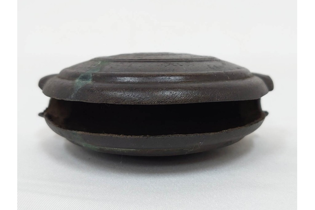 時代物　1点に阿部忠右衛門の銘あり　重厚な趣の鰐口3点セット　(R-090422)
