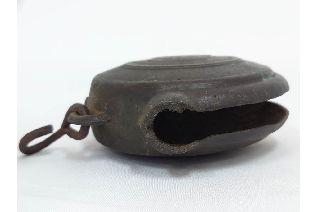 時代物　1点に阿部忠右衛門の銘あり　重厚な趣の鰐口3点セット　(R-090422)