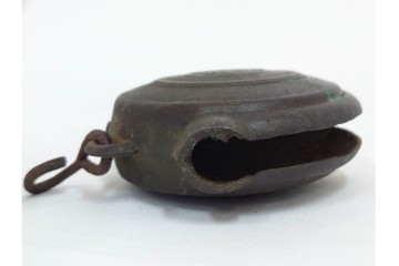 時代物　1点に阿部忠右衛門の銘あり　重厚な趣の鰐口3点セット　(R-090422)