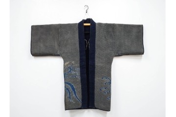 江戸から明治期　水車紋が印象的な刺子(刺し子)の火消し半纏　(R-090425)