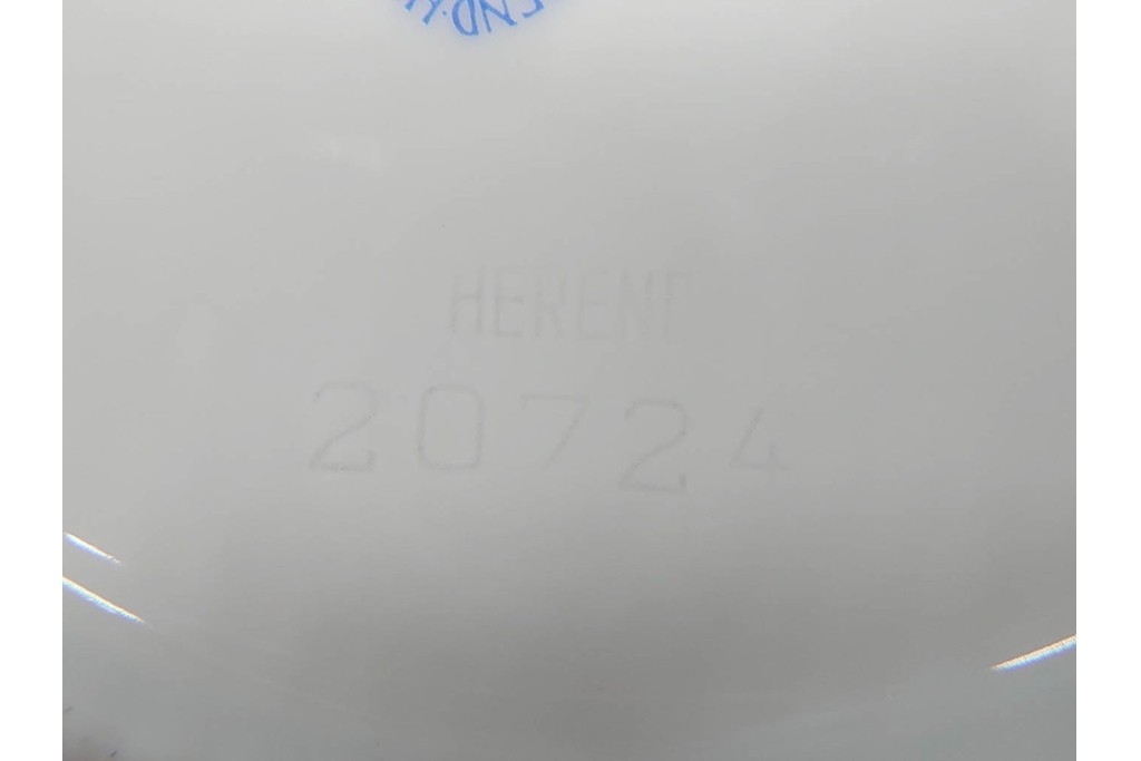 ハンガリー　HEREND(ヘレンド)　地中海の庭　優美なカップ&ソーサー　定価12万千円　(R-090428)