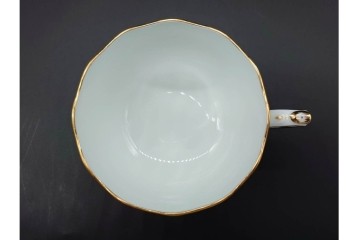 ハンガリー　HEREND(ヘレンド)　ハイランドフラワー　華やかなティーカップ&ソーサー　(R-090430)