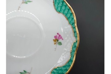 ハンガリー　HEREND(ヘレンド)　ハイランドフラワー　華やかなティーカップ&ソーサー　(R-090430)