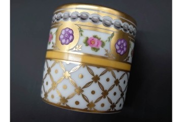 フランス　ROYALE  LIMOGES(ロワイヤル リモージュ)　Rosaces Violine　華やかなカップ&ソーサー　(R-090436)