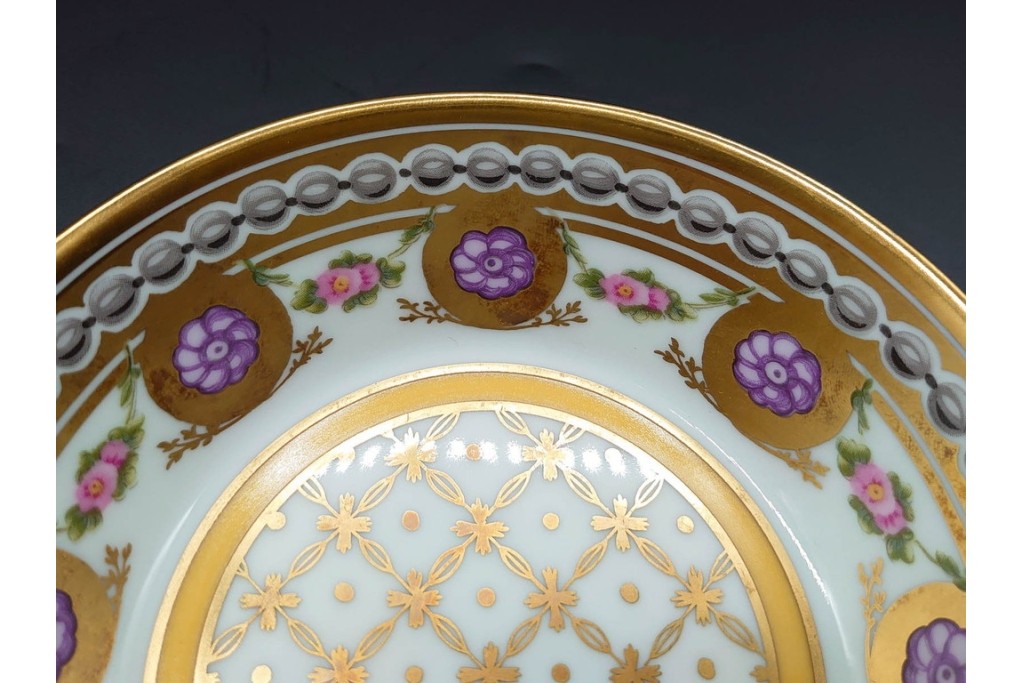 フランス　ROYALE  LIMOGES(ロワイヤル リモージュ)　Rosaces Violine　華やかなカップ&ソーサー　(R-090436)
