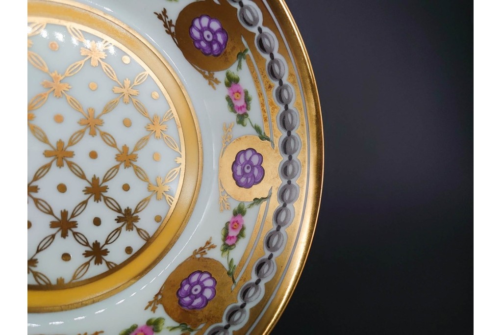 フランス　ROYALE  LIMOGES(ロワイヤル リモージュ)　Rosaces Violine　華やかなカップ&ソーサー　(R-090436)