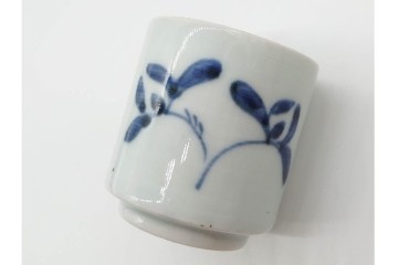 染付　蝙蝠に寿紋・瓢箪文・草花文　それぞれ異なる意匠を楽しめるそば猪口3点セット　(R-090444)