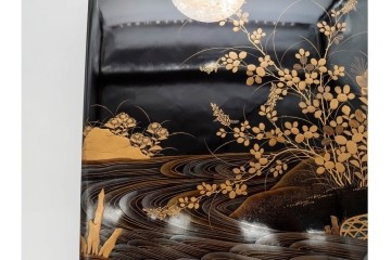 明治から大正期　時代物　内梨地　螺鈿　流水月秋草文・千鳥文　優美な金銀蒔絵文箱　(R-090446)