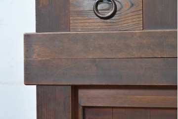 和製アンティーク　明治期　五尺　重厚な和の趣を味わえる重ね水屋箪笥　(R-090453)