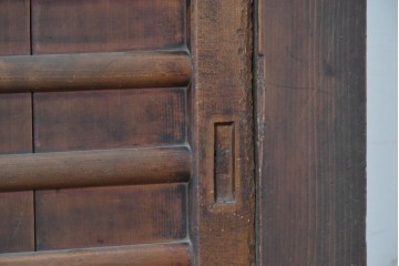 和製アンティーク　明治期　五尺　重厚な和の趣を味わえる重ね水屋箪笥　(R-090453)