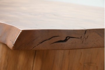 和製ヴィンテージ　秋田杉　自然味あふれる一枚板のローテーブル　(R-090457)